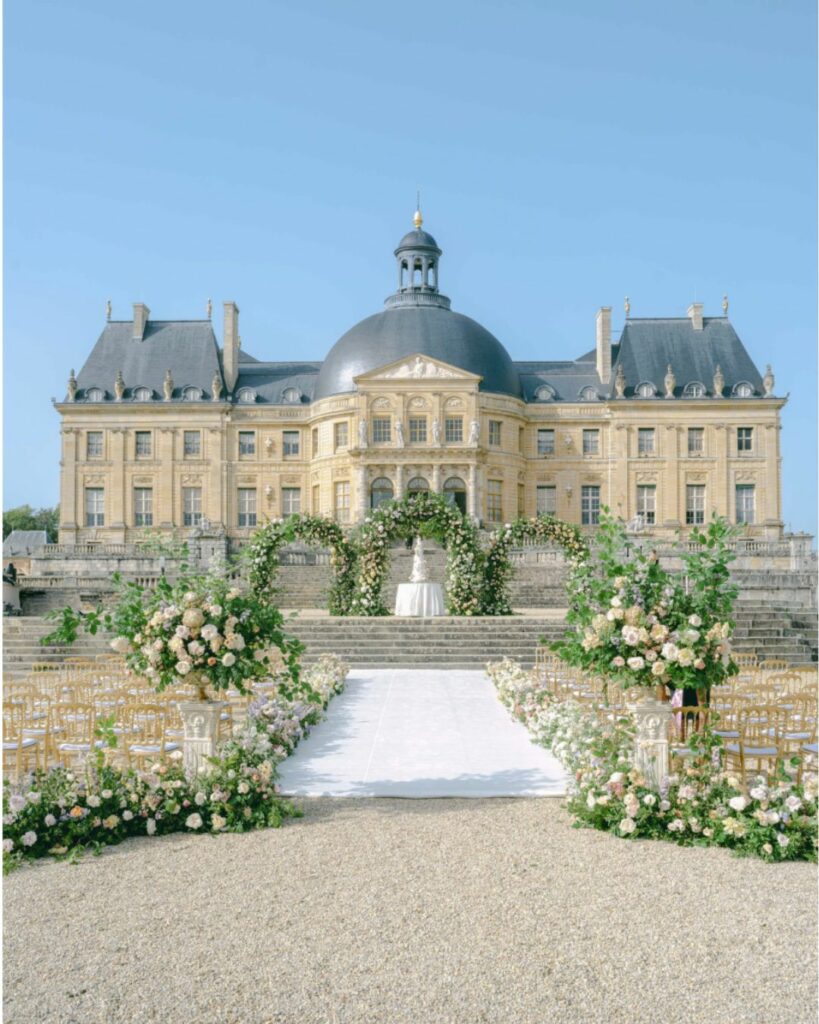 chateau vaux le vicomte wedding luxury in france
julie chief photography wedding