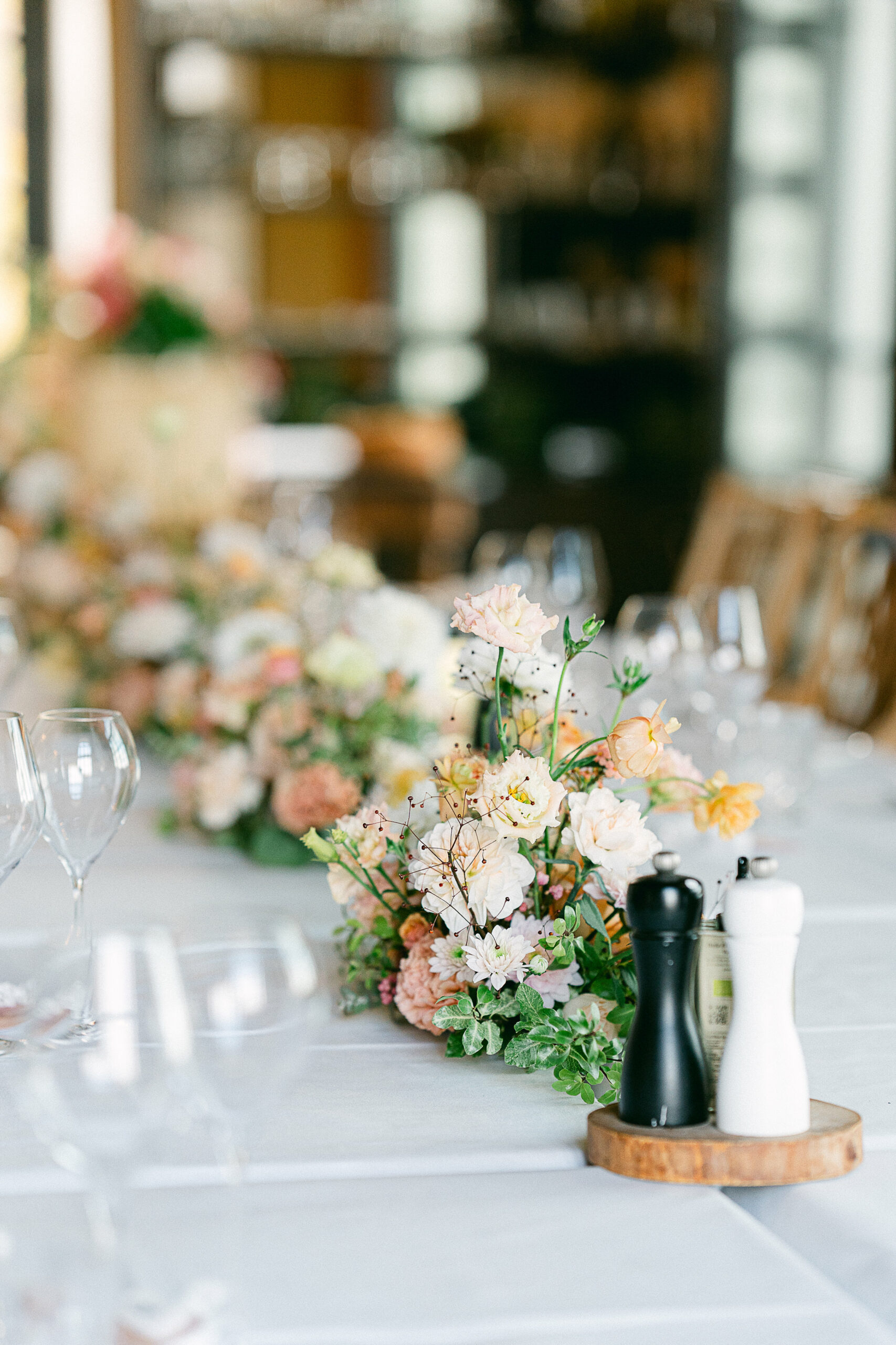 Floral decorations for a wedding at the Château de Sacy in Champagne