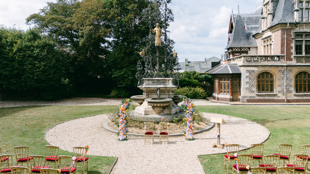 ceremonie-exterieure-palais-benedictine-mariage