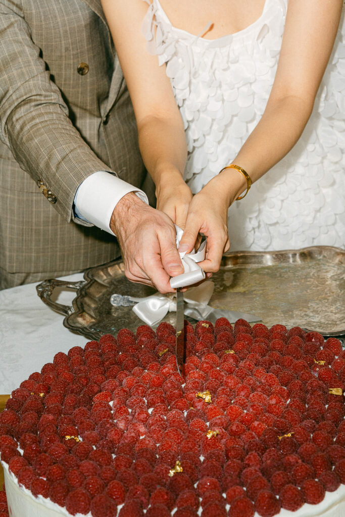 Luxury photographer Champagne capturing engagement and wedding photos