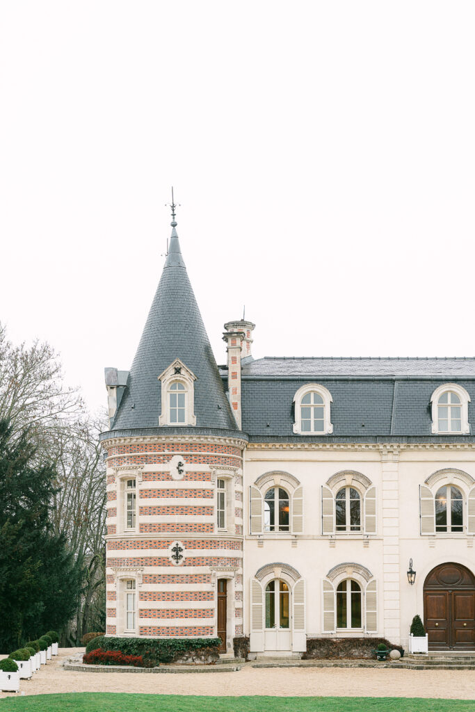 Luxury photographer Cannes capturing engagement and wedding moments